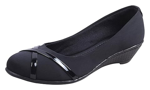 Right Steps Womens Leather Closed-Toe Shoes